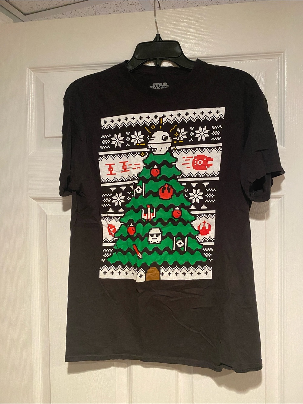 Star Wars Black Holiday Tree Pixel Graphic Tee